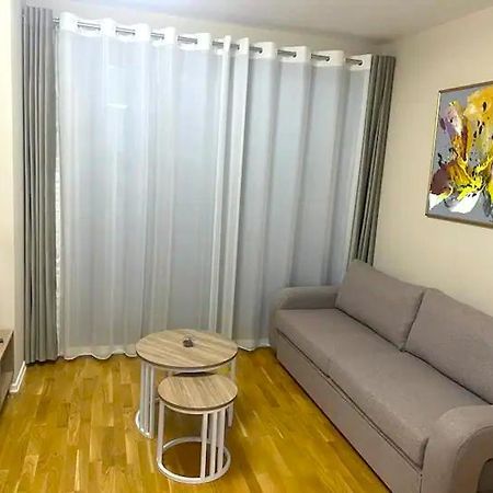 Sui' Apartment Tirana Buitenkant foto