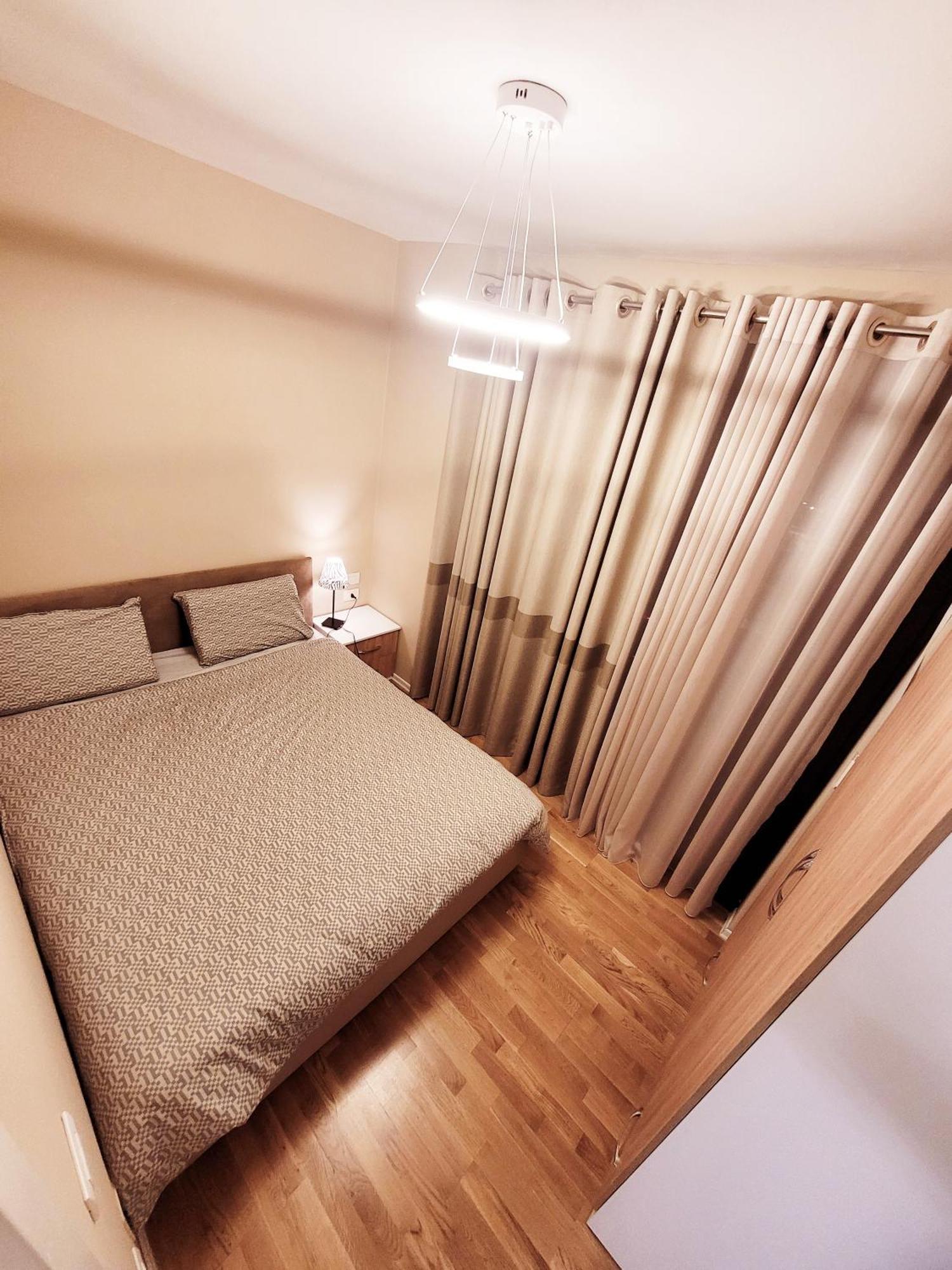 Sui' Apartment Tirana Buitenkant foto